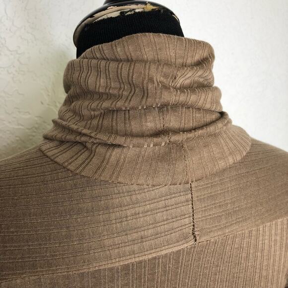 Marc by Marc Jacobs brown ribbed knit silk blend turtleneck top size Small - Picture 11 of 13